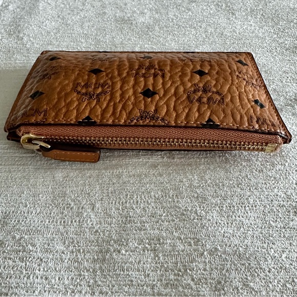 MCM Visetos Key Pouch - Picture 4 of 11